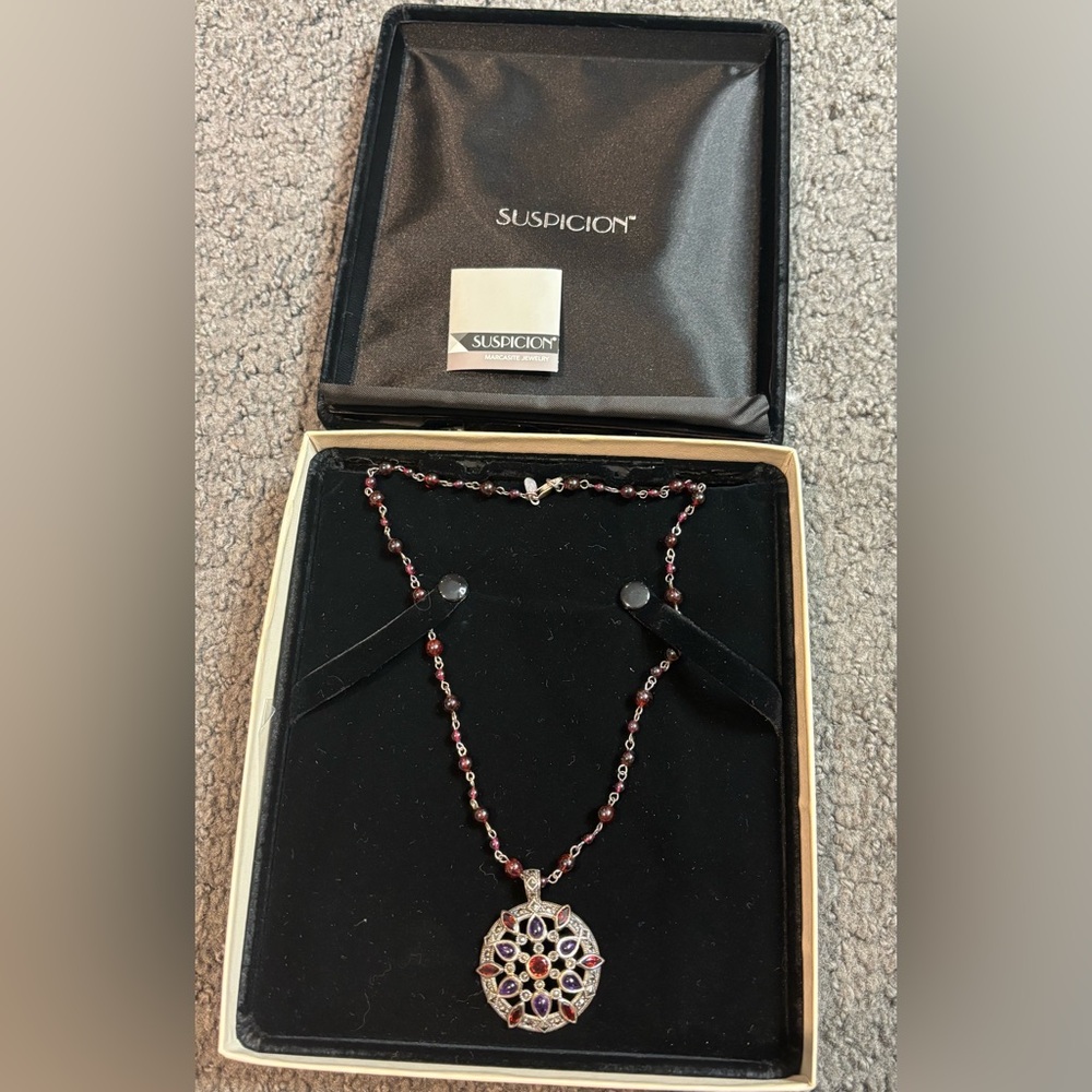 Vintage Suspicion Sterling Silver Round Flower Pendant Necklace Red Purple New